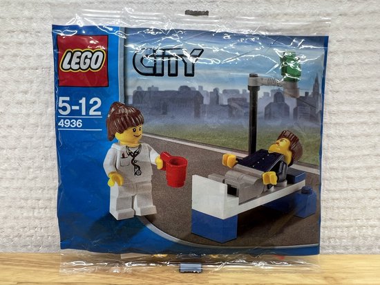 LEGO 4936 City - Dokter en Patiënt (Polybag) van LEGO