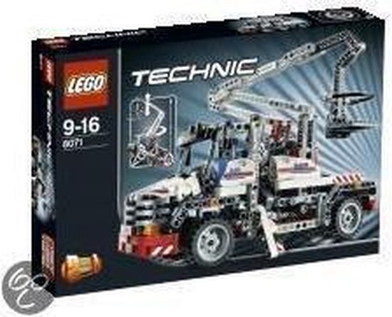 LEGO Technic Hoogwerker Truck - 8071 van LEGO