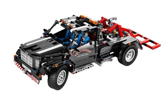 LEGO Technic Pick-Up Sleepwagen - 9395 van LEGO