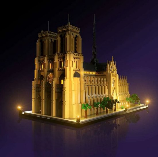 LMB 2.0 - Verlichtingsset geschikt voor LEGO Notre-Dame de Paris 21061 van Merkloos
