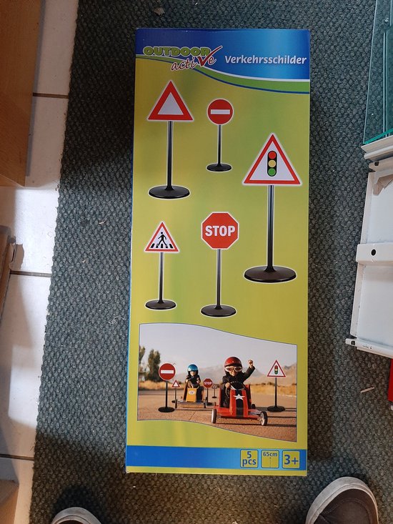 OA Verkehrsschilder 5-teilig, Höhe 65cm van Mediablue